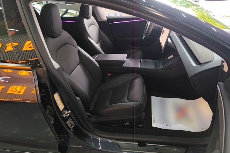 Tesla Model 3 2024 car image #24