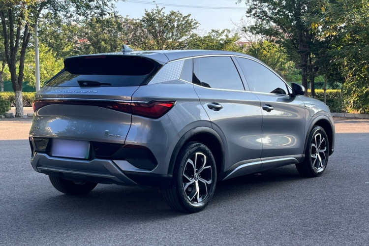 BYD Yuan Plus 2022 immagine di auto #3