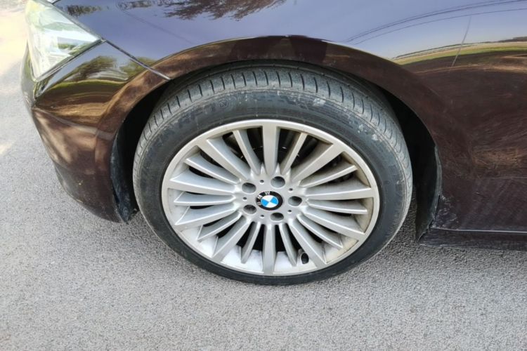 BMW 3 Series 2018 #9 BMW 3 Series 2018 car image #9
