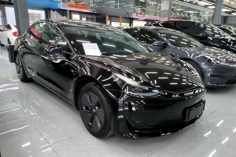 Tesla Model 3 2023 #4 Tesla Model 3 2023 car image #4