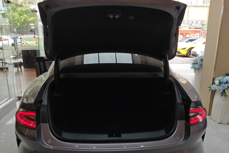 MI SU7 2024 صورة سيارة #21