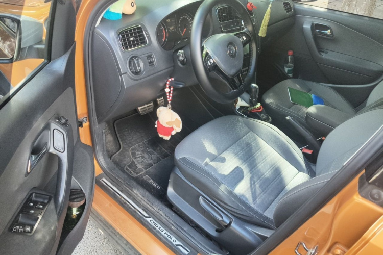 Volkswagen Polo 2017 #18 Volkswagen Polo 2017 car image #18