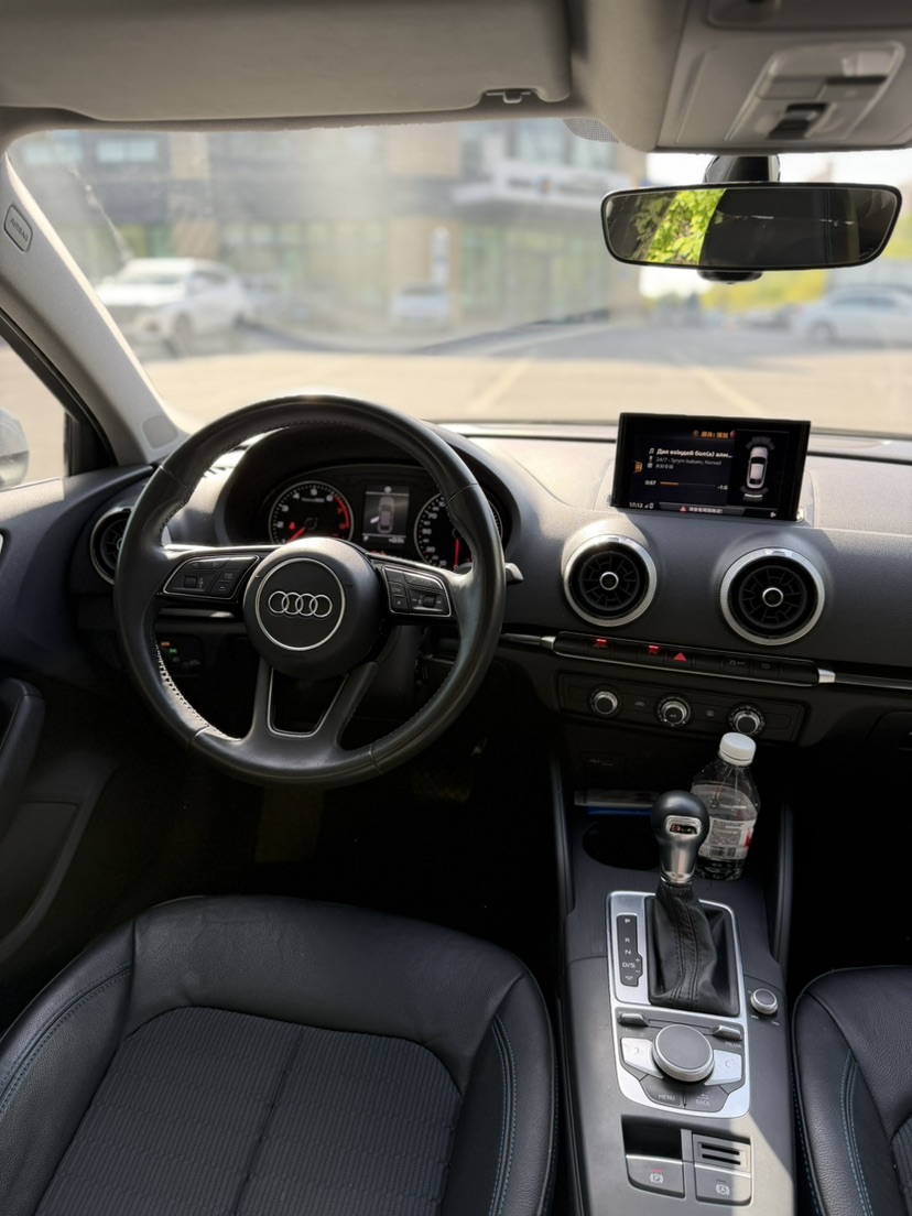 Audi A3 2018 car image #5