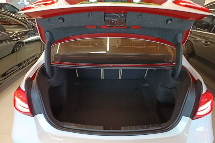 BMW 3 Series 2016 #19 BMW 3 Series 2016 car image #19