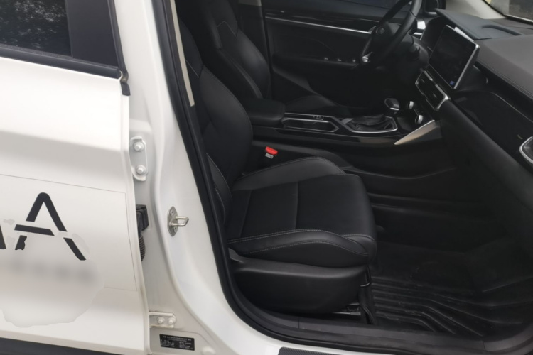 GEELY Coolray 2025 #24 GEELY Coolray 2025 car image #24
