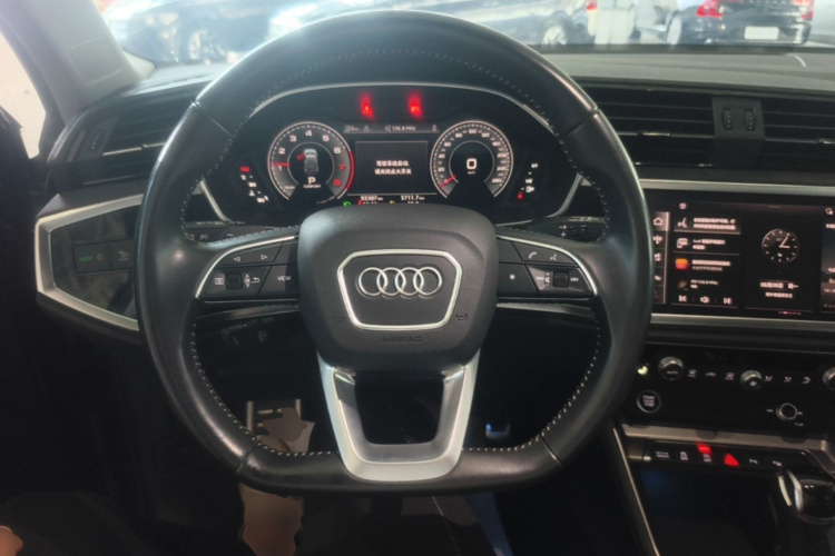 Audi Q3 2021 #11 Audi Q3 2021 car image #11
