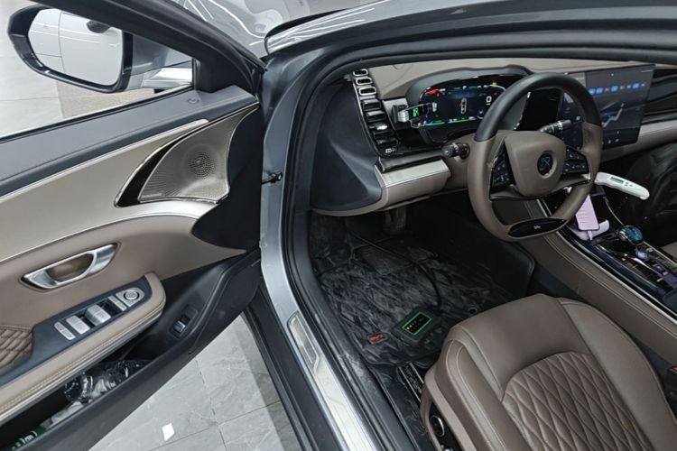 BYD Han 2023 #16 BYD Han 2023 car image #16