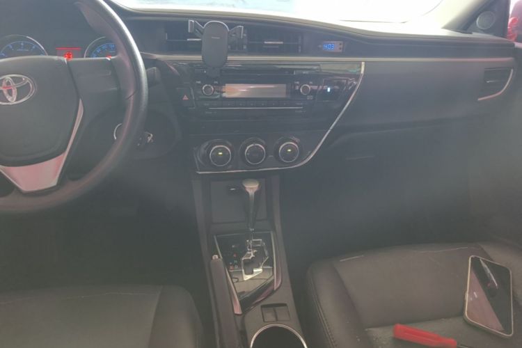 Toyota Corolla 2016 car image #13