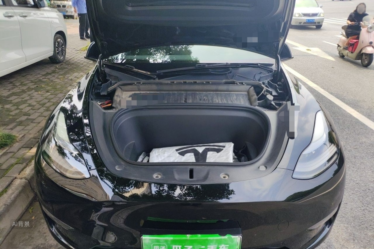 Tesla Model Y 2021 car image #22