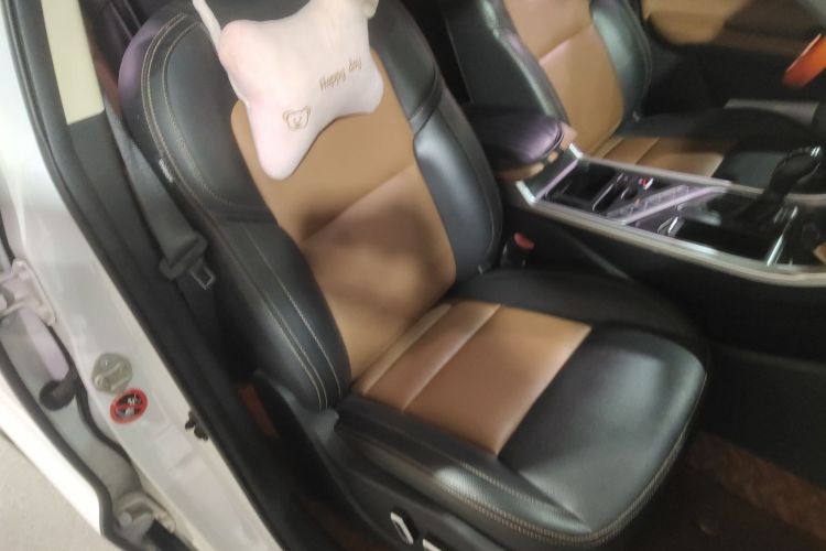 GEELY Vision X6 2019 imagen de coche #26