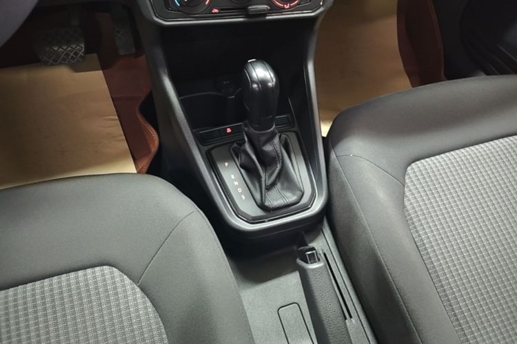 Volkswagen Santana 2020 car image #14