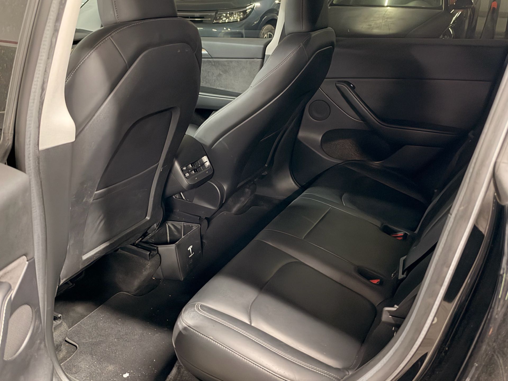 Tesla Model Y 2022 #4 Tesla Model Y 2022 صورة سيارة #4