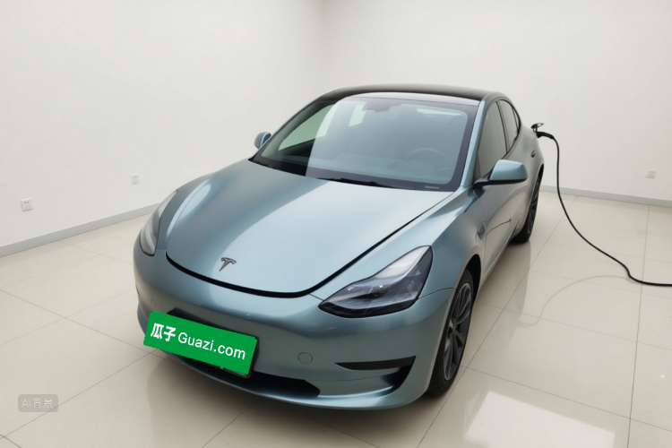 Tesla Model 3 2022 car image #2