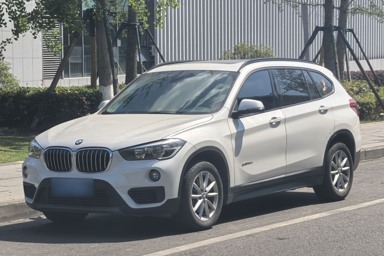 BMW X1 2016 car image #2