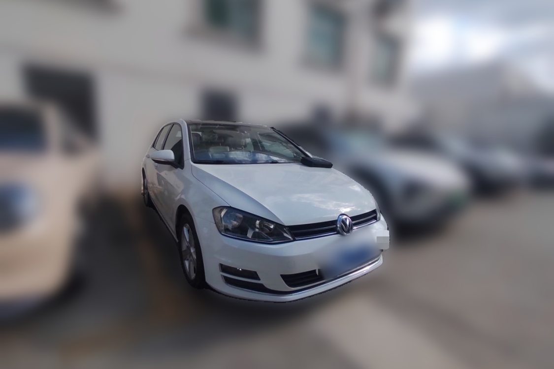 Volkswagen Golf 2015 car image #2