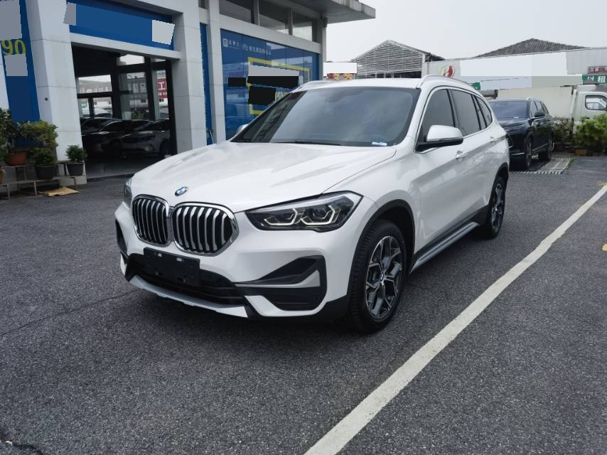 BMW X1 2023 BMW X1 2023 car image
