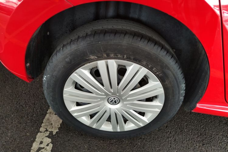 Volkswagen Polo 2016 car image #10