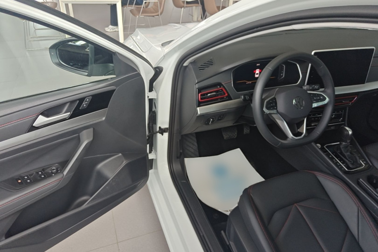 Volkswagen Lavida 2024 car image #16