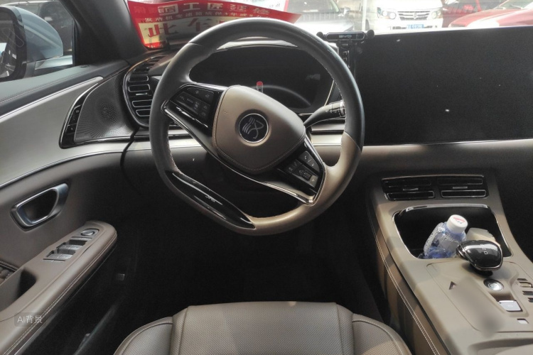 BYD Han 2023 #12 BYD Han 2023 car image #12