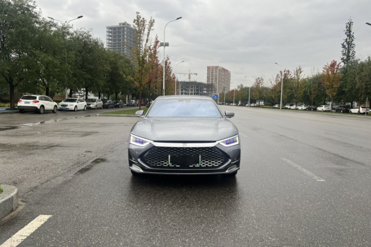 BYD Han 2022 #3 BYD Han 2022 car image #3
