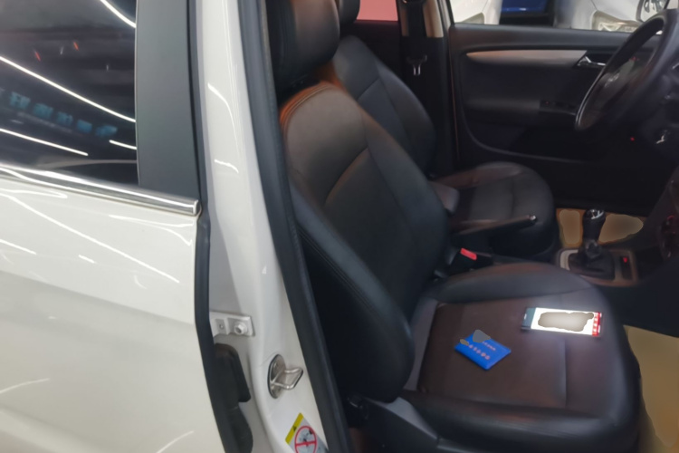 Volkswagen Lavida 2015 car image #24