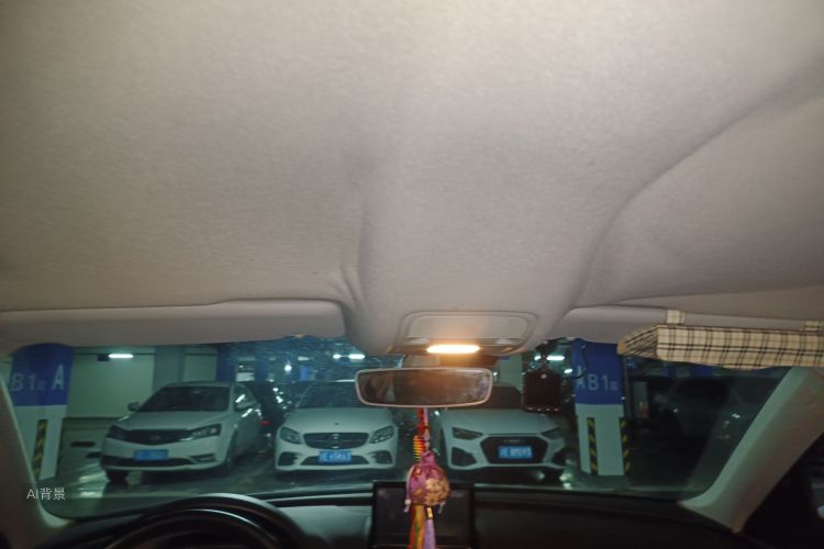 Audi Q3 2016 car image #20