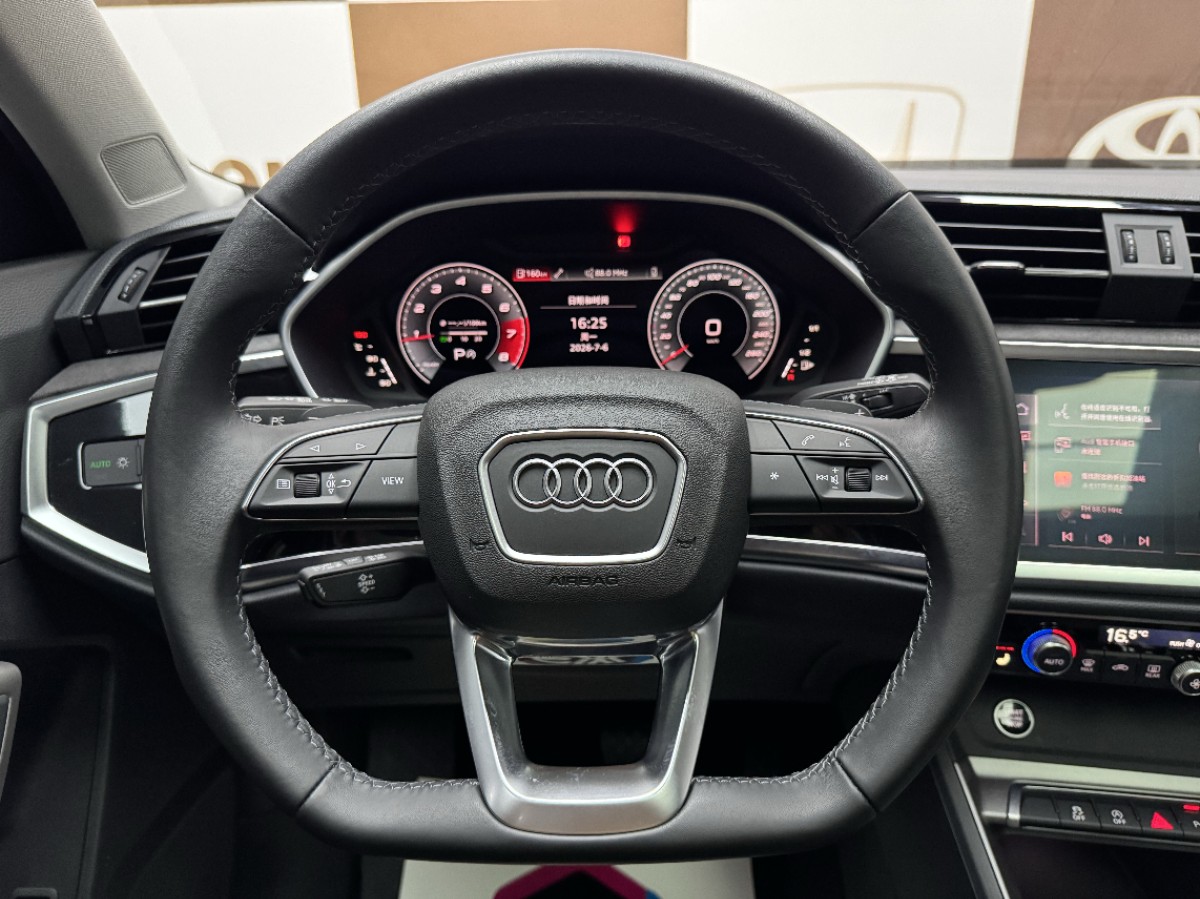 Audi Q3 2022 #10 Audi Q3 2022 car image #10