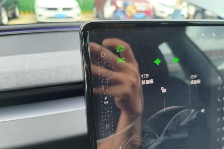 Tesla Model 3 2025 car image #14