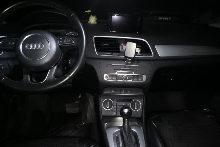 Audi Q3 2017 #12 Audi Q3 2017 car image #12