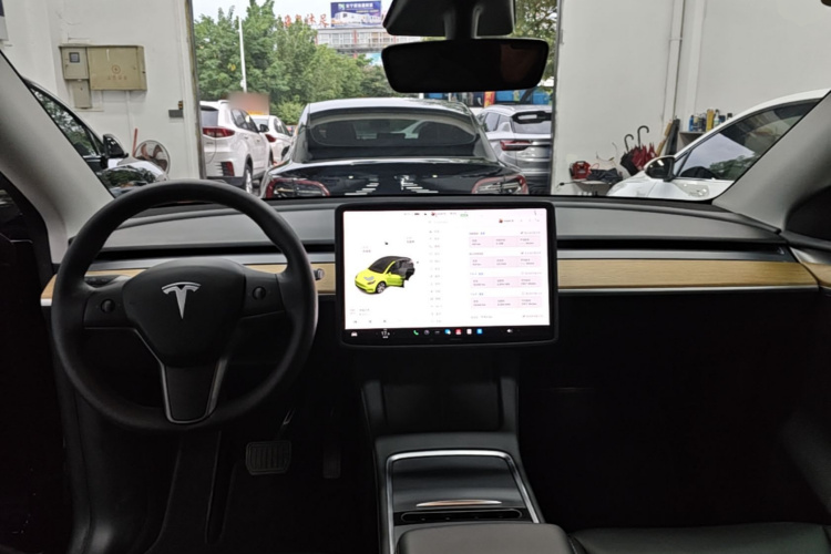 Tesla Model Y 2021 #10 Tesla Model Y 2021 immagine di auto #10