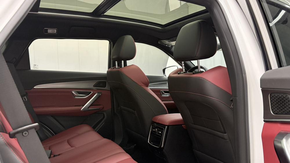 Jetour X70 PLUS 2022 car image #17