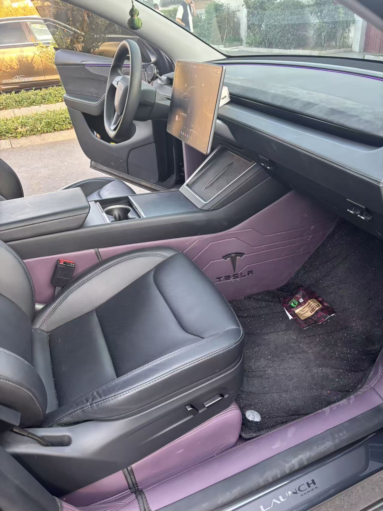Tesla Model Y 2025 #3 Tesla Model Y 2025 car image #3