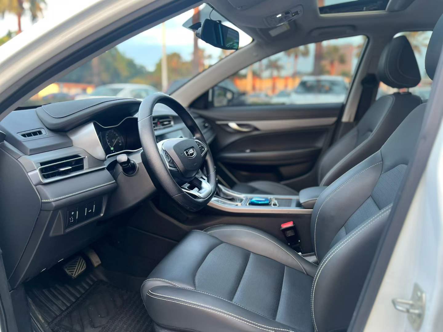 GEELY Emgrand 2021 #4 GEELY Emgrand 2021 car image #4