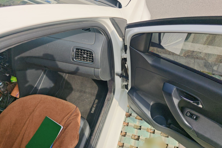 Volkswagen Polo 2017 imagem de carro #27