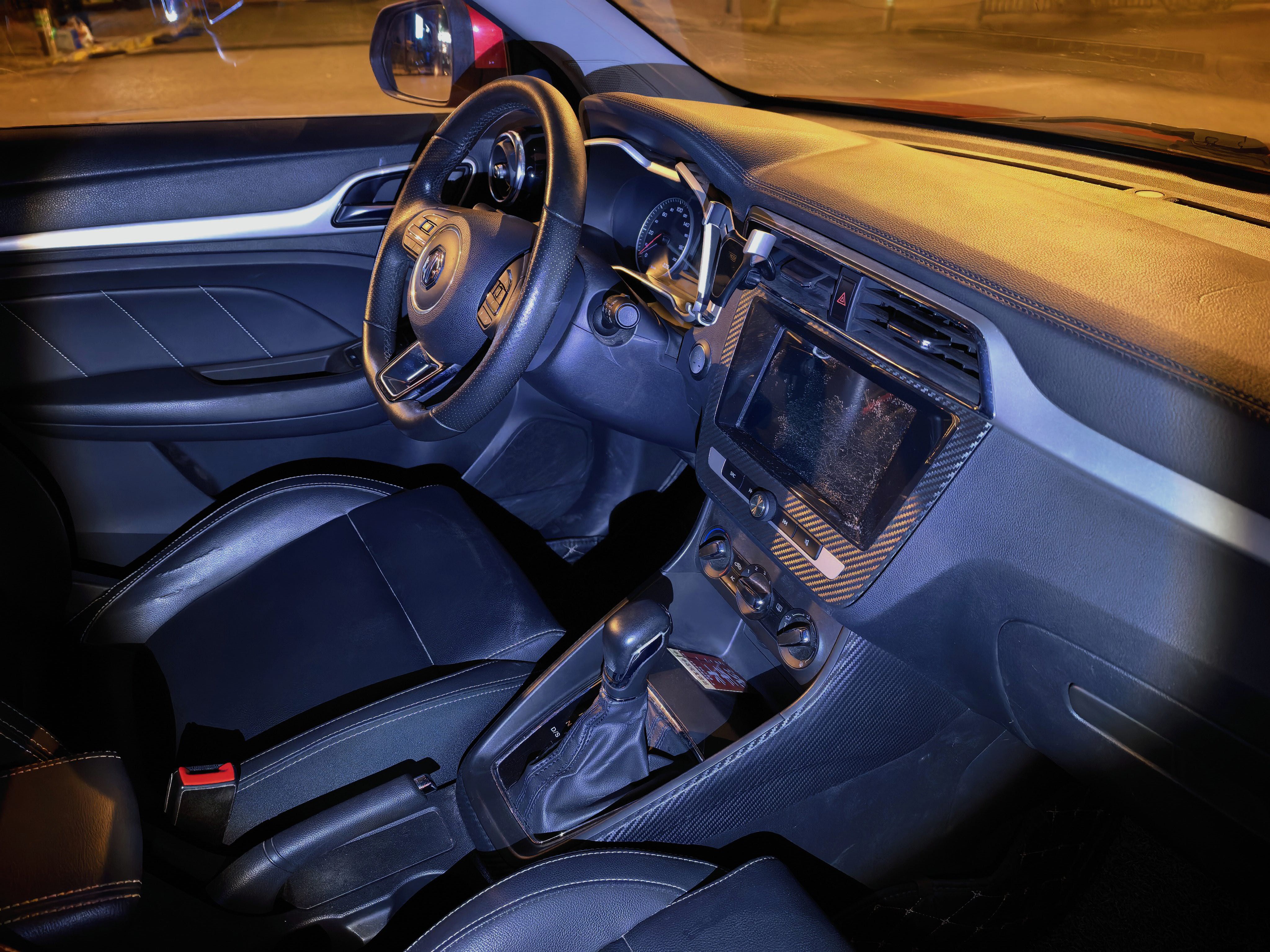 MG ZS 2019 car image #3