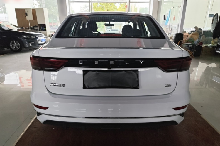 GEELY Emgrand 2026 car image #4