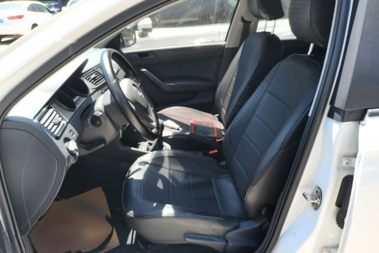 Skoda Rapid 2023 car image #15