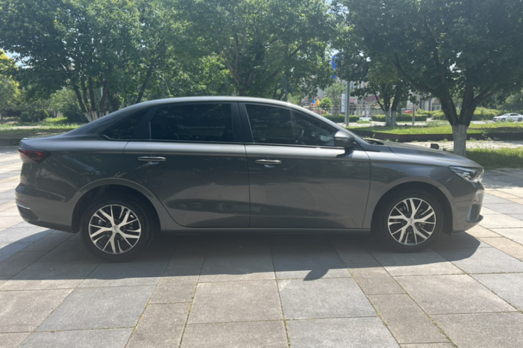 GEELY Emgrand 2024 car image #5