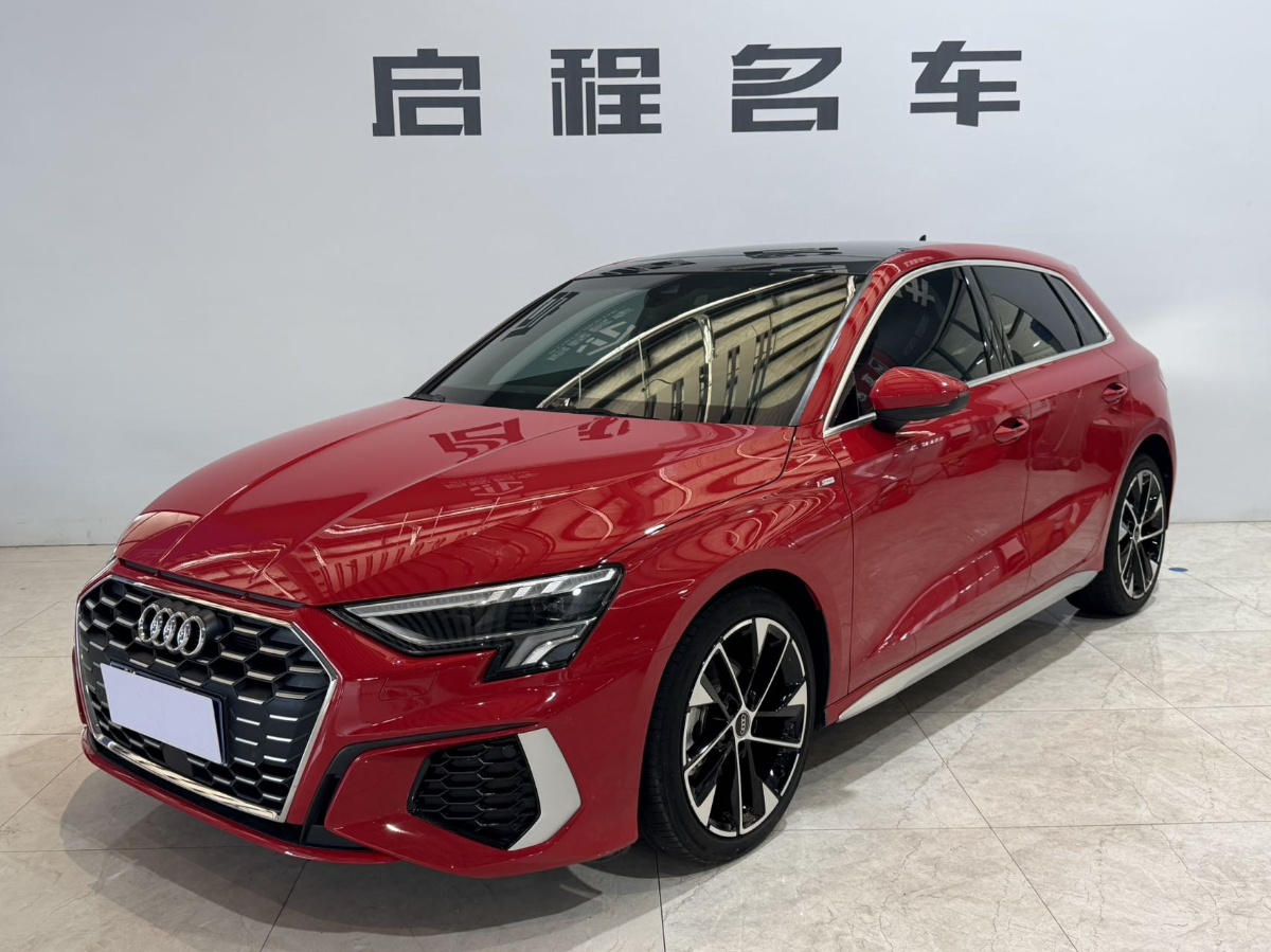 Audi A3 2023 immagine di auto 