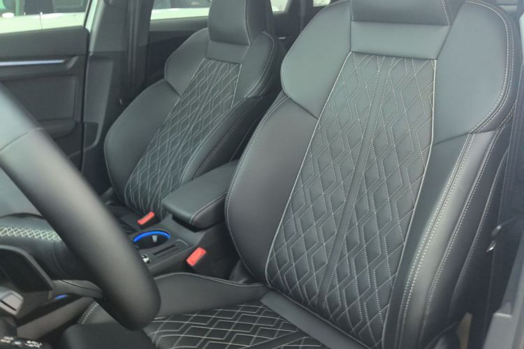 Audi A3 2025 immagine di auto #19