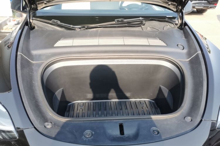 Tesla Model Y 2022 #20 Tesla Model Y 2022 car image #20