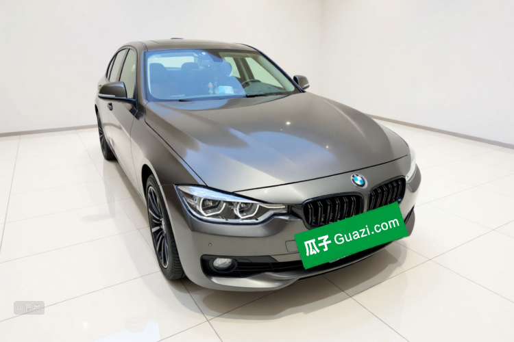 BMW 3 Series 2018 car image #4