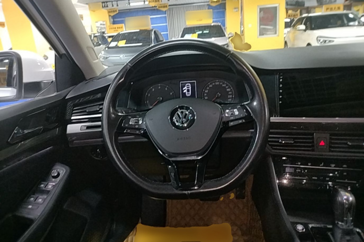 Volkswagen Bora 2020 car image #12