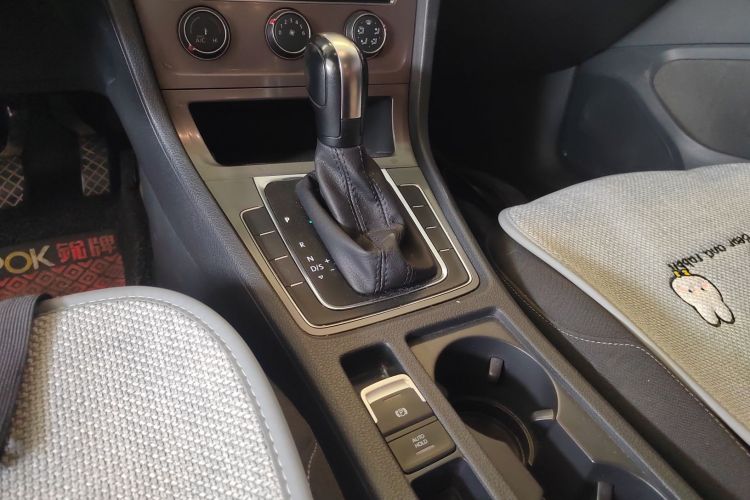 Volkswagen Golf 2017 #14 Volkswagen Golf 2017 car image #14