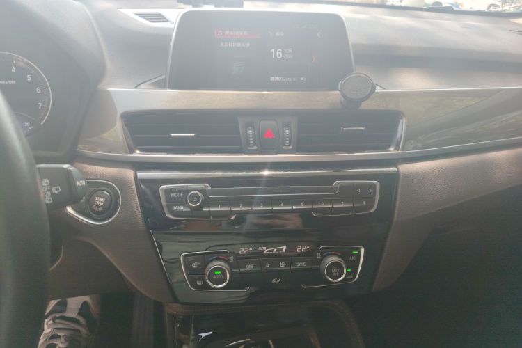 BMW X1 2019 immagine di auto #13