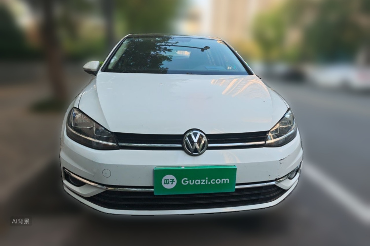 Volkswagen Golf 2019 car image #3