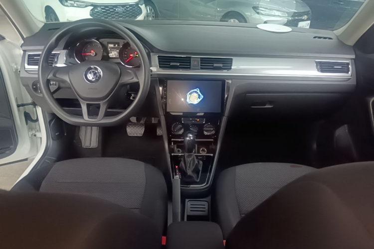 Volkswagen Bora 2023 immagine di auto #11