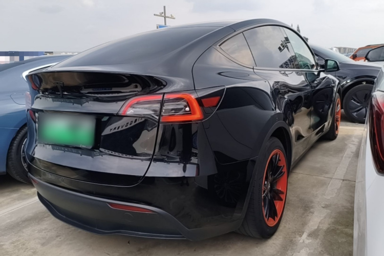 Tesla Model Y 2022 #5 Tesla Model Y 2022 car image #5