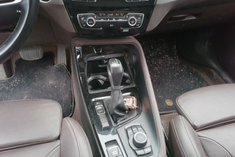 BMW X1 2018 car image #14