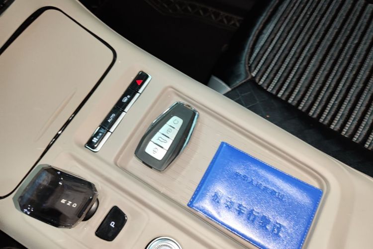 GEELY Boyue L 2026 #9 GEELY Boyue L 2026 car image #9